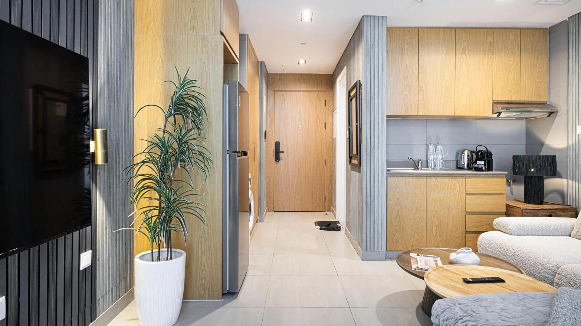 Apartment The Pebble Studio By Blue Cloud Holidays Sharjah