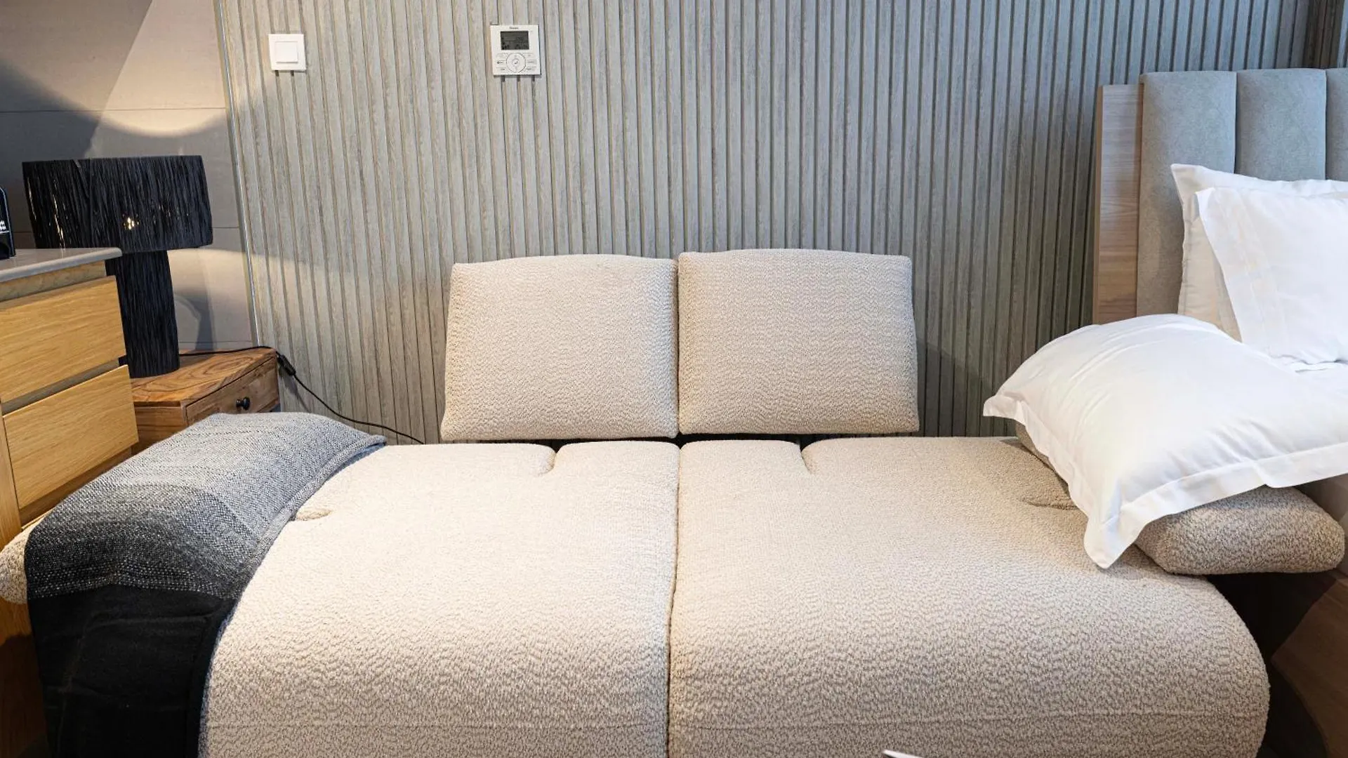 Apartment The Pebble Studio By Blue Cloud Holidays Sharjah United Arab Emirates