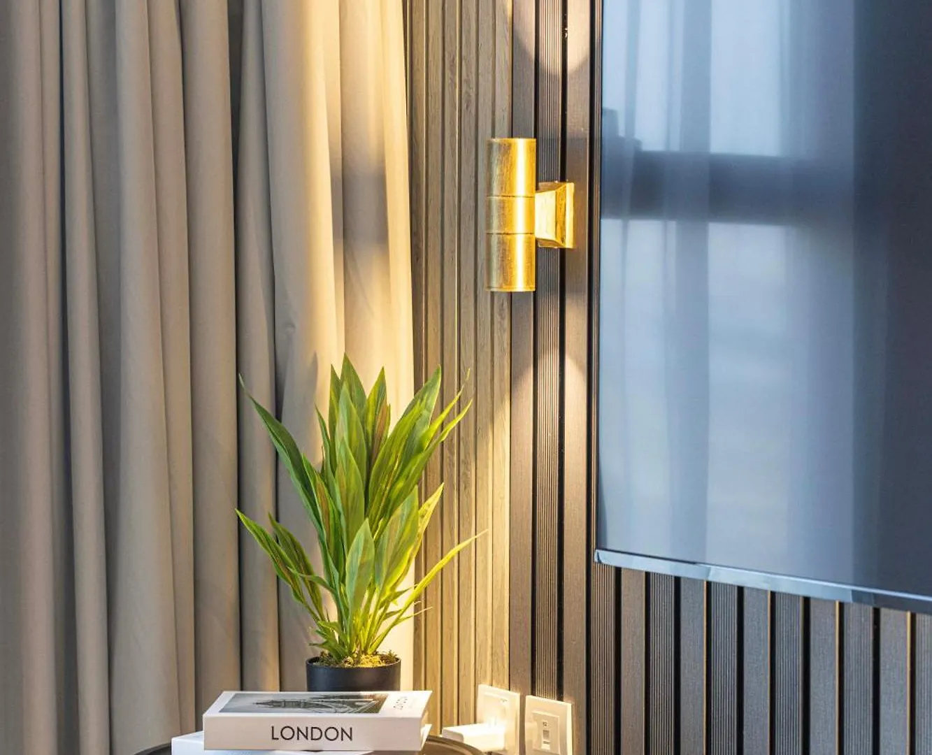 The Pebble Studio By Blue Cloud Holidays Sharjah
