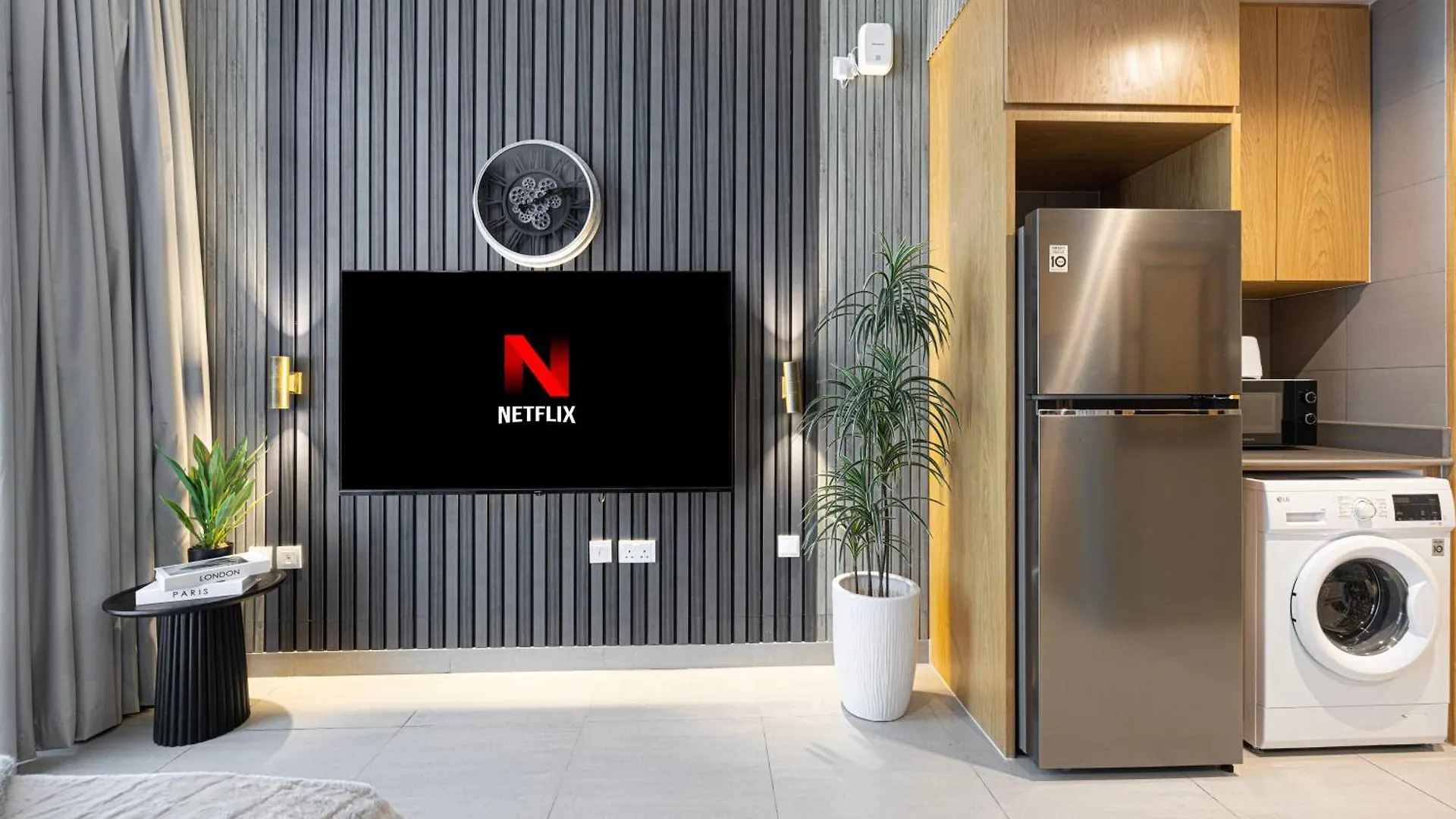 Luxury Studio Apartment In Al Mamsha - Pebble Studio シャルジャ 0*,  アラブ首長国連邦